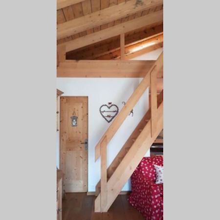 Semi-Attic In Laax, Direct Acces To Ski Lifts Buitenkant foto